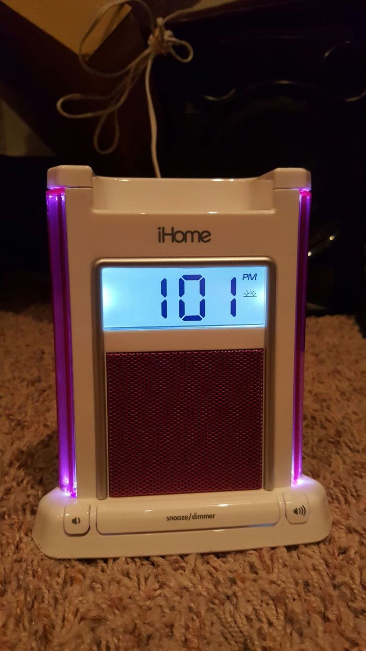iHome iH4 Alarm Clock Speaker System with Dock for iPod (Pink)