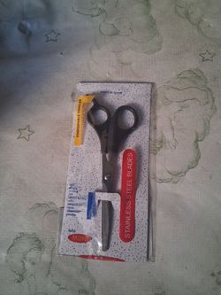 6 in brand new scissors