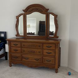 Dresser