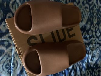 Yeezy Slide