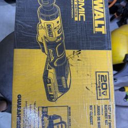 DEWALT ATOMIC 1/2" CORDLESS RATCHET