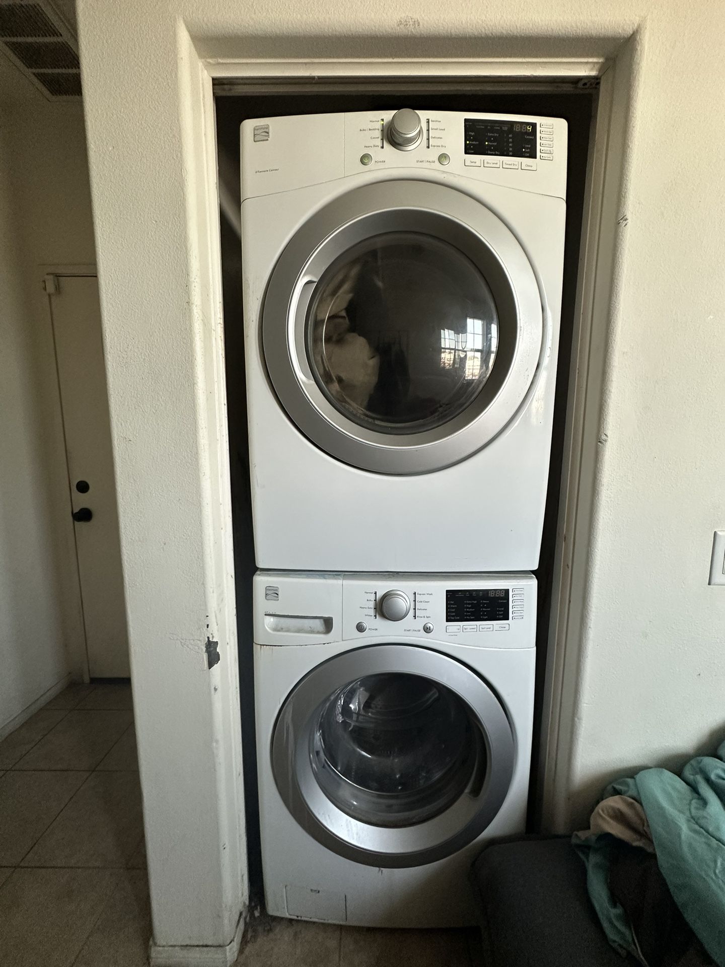 Kenmore Washer/Dryer Stackable