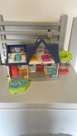 Fisher-Price Little People Playhouse