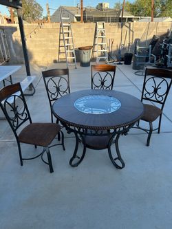Reinforced wood and glass Dining Table