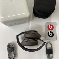 Beats - Studio Pro - Wireless Noise Cancelling Over-the-Ear Headphones - Deep Brown