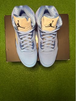 Air Jordan retro 5 UNC size 9.5 great condition icy with box.