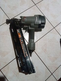 Nail gun
