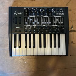 Arturia Minibrute