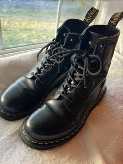 Dr Martens Boots M7/W8