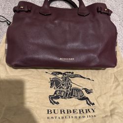Burberry Smooth Calfskin House Check Medium Banner Tote Deep Claret