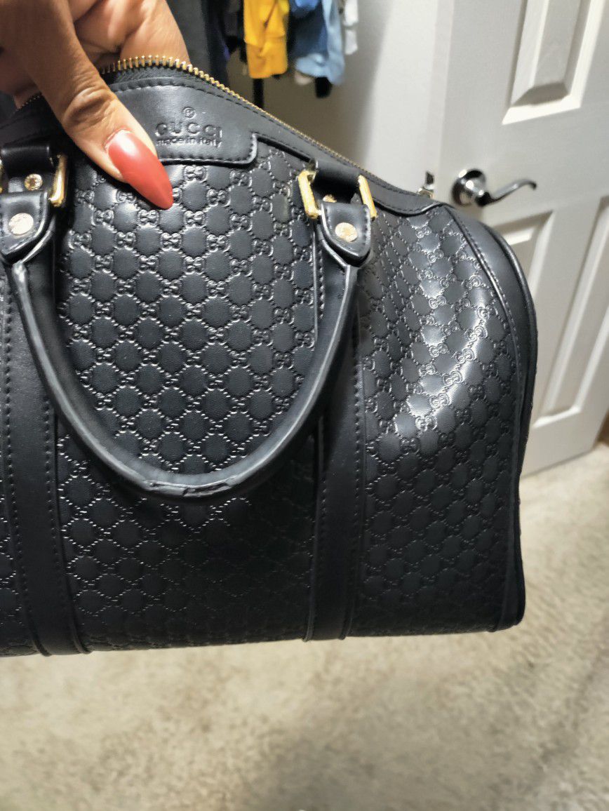 GUCCI Microguccissima Leather Boston Bag Black for Sale in Miami, FL -  OfferUp