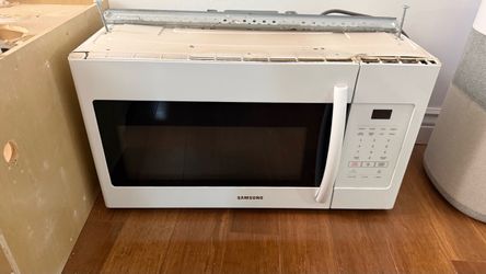 Samsung over stove microwave 36”
