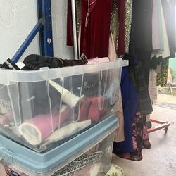 Lots of women’s Clothing