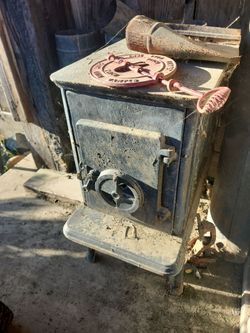 Wood stove antique