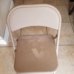 METAL FOLDING CHAIRS (2)