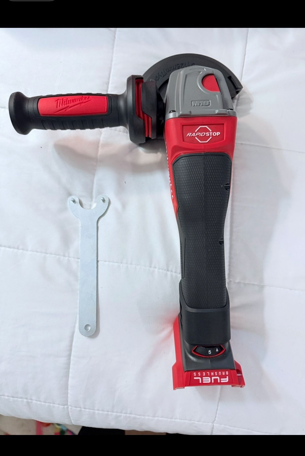 Milwaukee Angle Grinder (New)