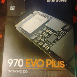 SAMSUNG 970 EVO Plus 500 GB SSD Drive Read Speed 3500MB/s