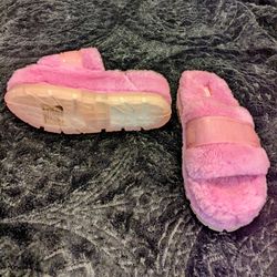 UGG Fluffita Slides