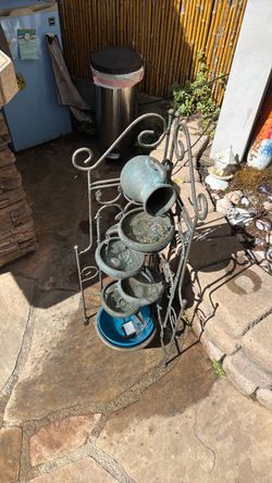 Water fountain with pump