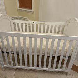baby Crib+mattress 