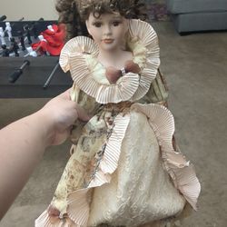 porcelain doll vintage 1(contact info removed) Great Condition