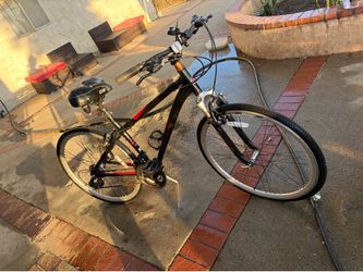 a Schwinn Siri Comfort Hybrid Bike