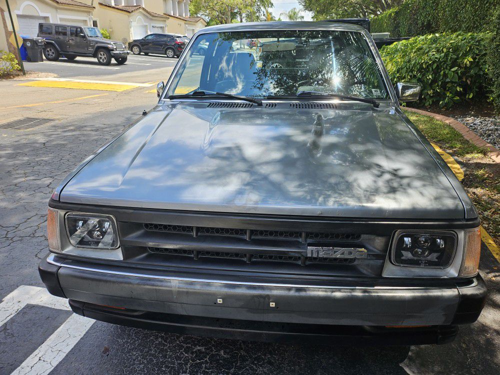 1991 Mazda B-Series Pickup