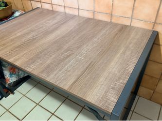 Table for sale like new