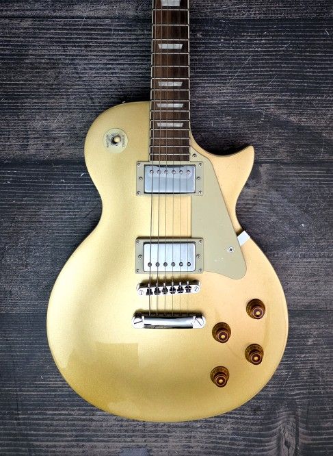 Washburn Gold Les Paul Guitar Like New !! $250 Or Best Offer !