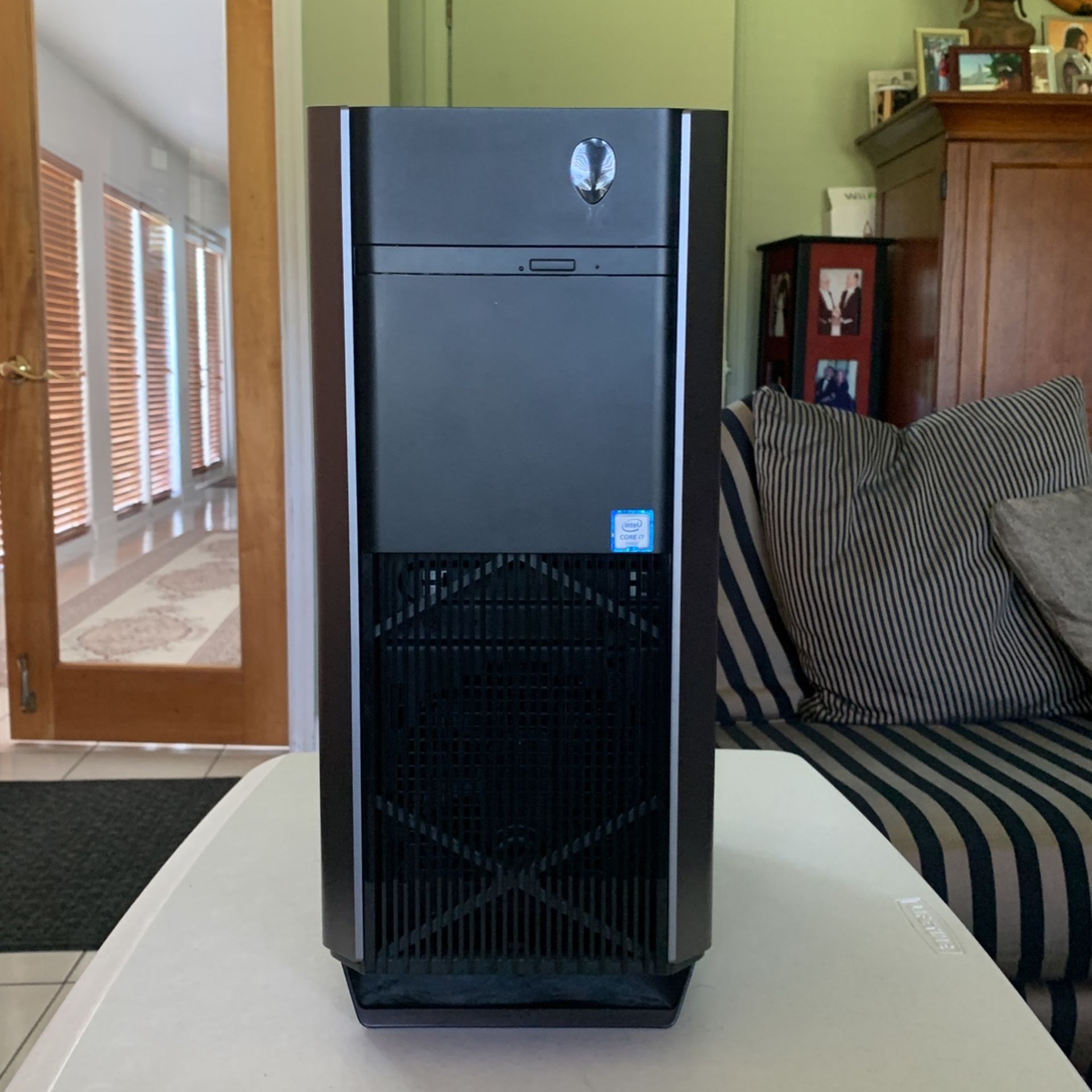 Alienware Aurora R5 PC with Wifi extender for Sale in Miami, FL OfferUp