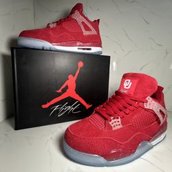 AIR JORDAN 4 RETRO   Oklahoma Football    TEAM CRIMSON/WHITE 