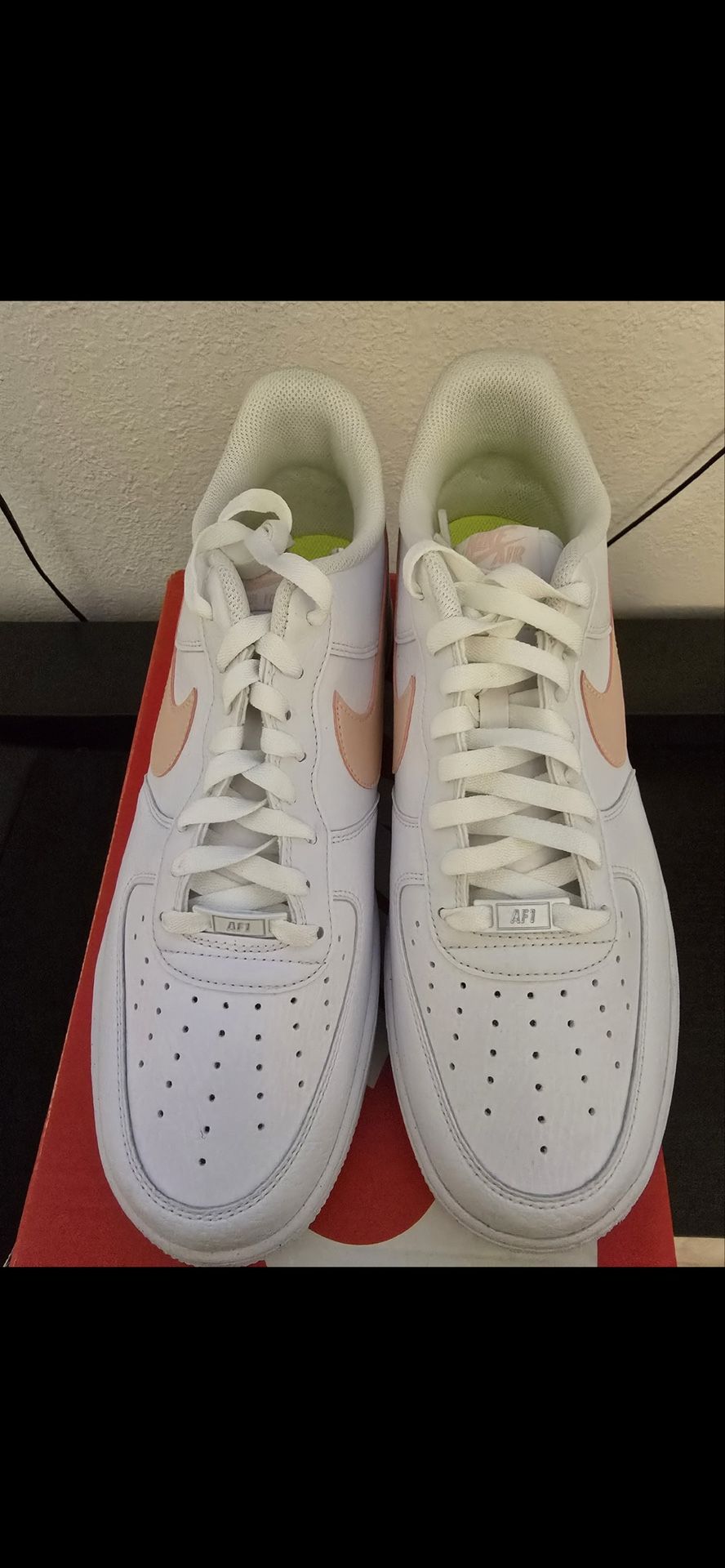 Brand New Nike Air Force Low Women Size 14/Men Size