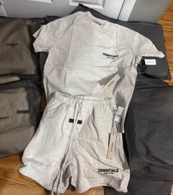 Fear of god essentials Light oatmeal set✅📲