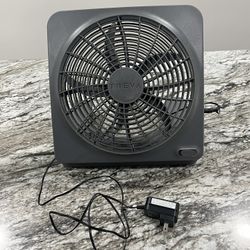 Trever 10 inch portable desktop air circulation two speed with a adapter