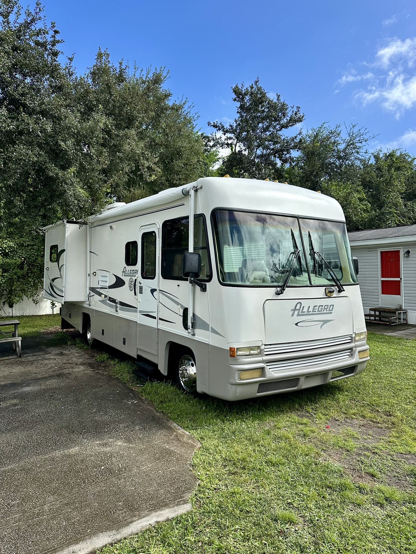 2001 Tiffin Allegro m26ia