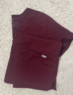 FIGS Large Burgundy Women Top