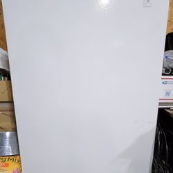 Maytag Upright Freezer 