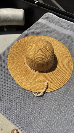 100% Straw Hat