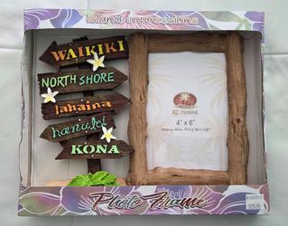 Hawali Beach Signs Picture Frame