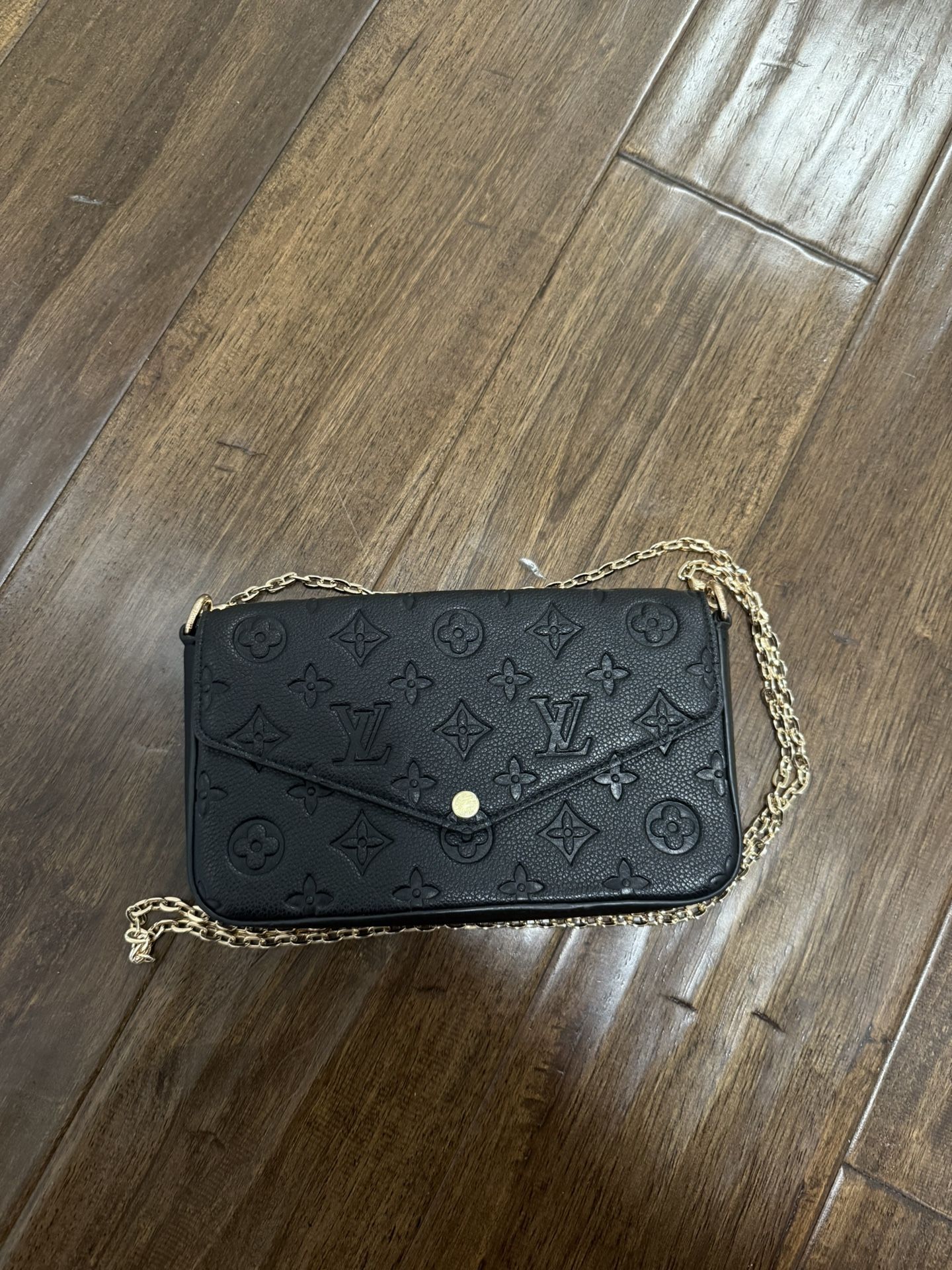 Louis Vuitton Purse