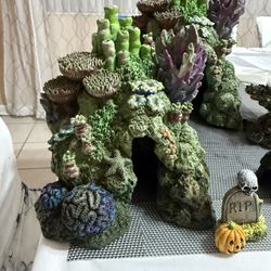 Tank Decorations 