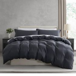 Queen Size Duvet & 2 Pillow Shams $15