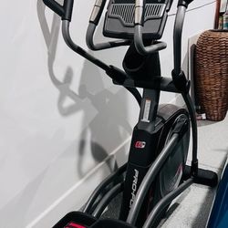 Pro Form 7.0 Elliptical Machine