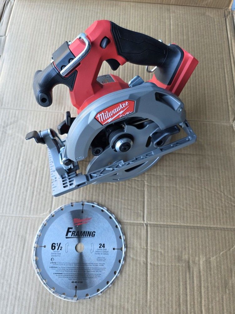 Milwaukee M18 Circular Saw 