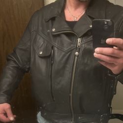 Motorcycle riding jacket