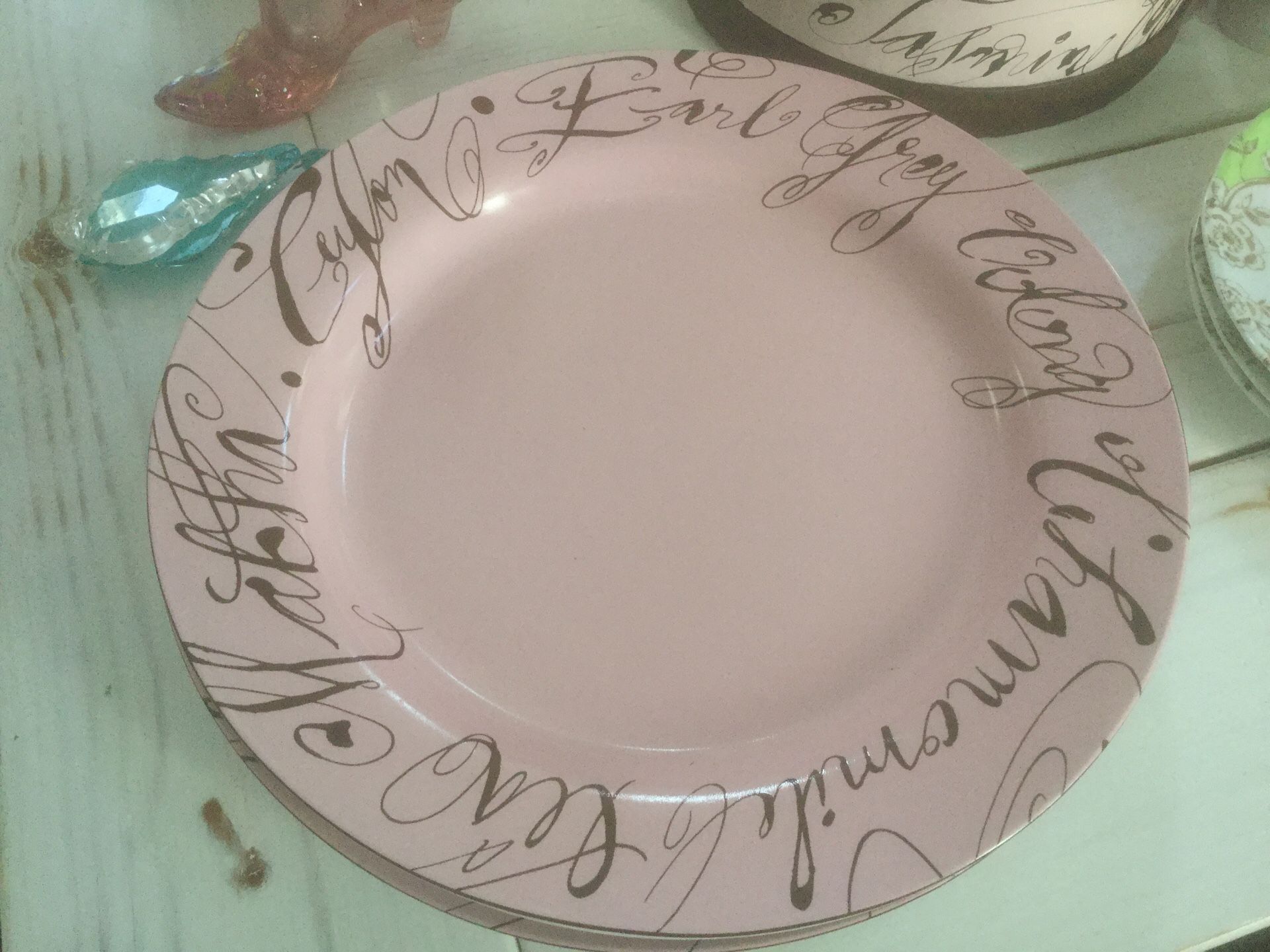 Pink/ brown dinnerware