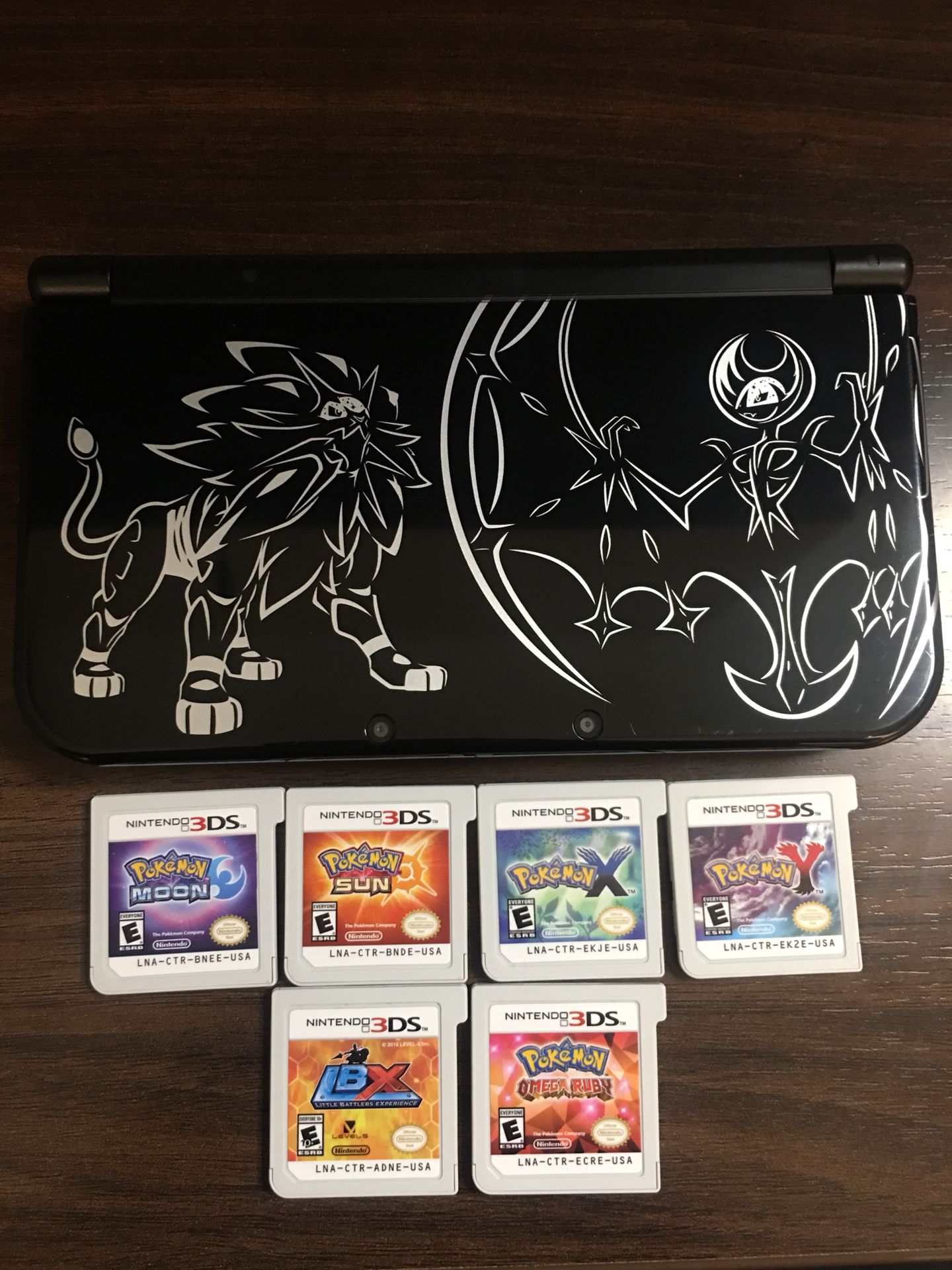 Læsbarhed Afledning frill New Nintendo 3DS XL Pokémon Sun & moon edition w/ 5 Pokemon Games Bundle  for Sale in Las Vegas, NV - OfferUp