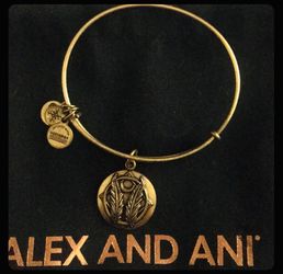 Alex and Ani Bracelt