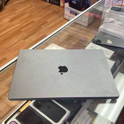 16”MacBook Pro M1 Max 32Ram 1TB SSD