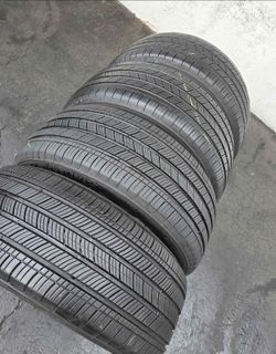 235/55/19 Michelin 📍📍 Vendo un set de llantas con 80% de vida las 4 📍🌟